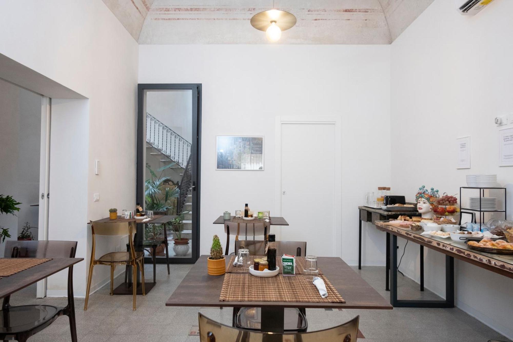 Bassi77 - Rooms & Apartments Trapani Kültér fotó